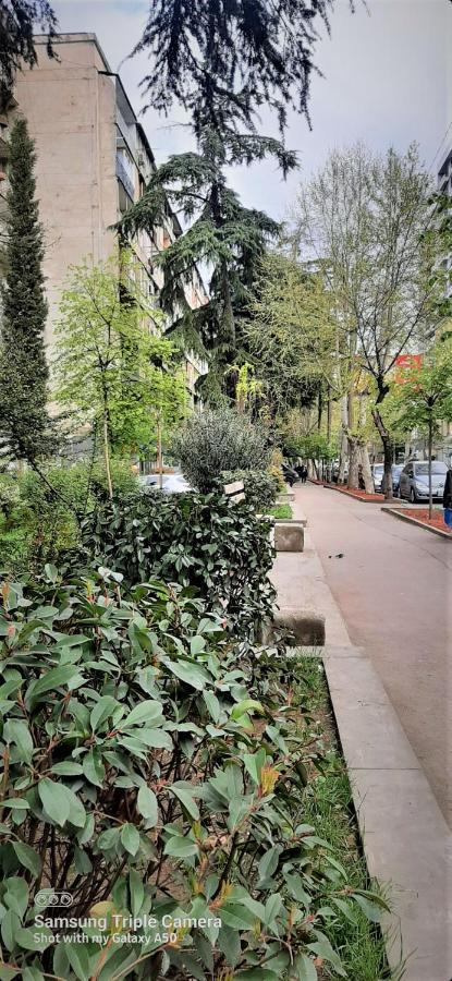 Comfy Apartment Tbilisi Exterior foto