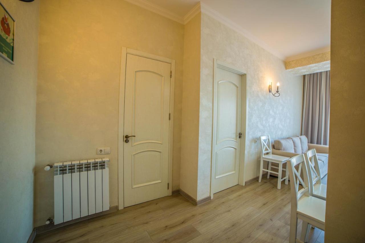 Comfy Apartment Tbilisi Exterior foto