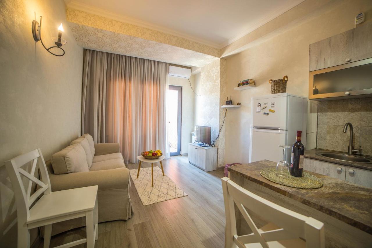 Comfy Apartment Tbilisi Exterior foto
